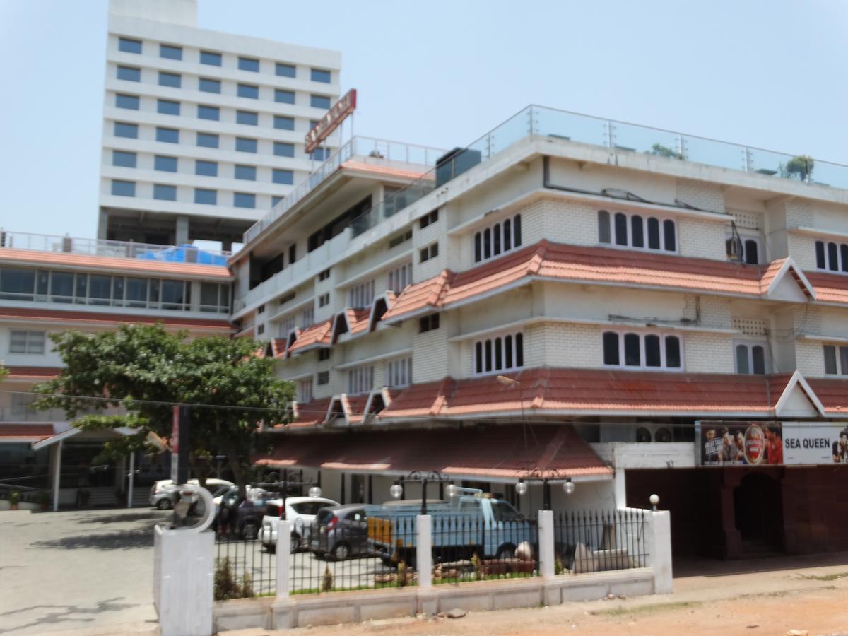 Sea Queen Hotel Kozhikode Exterior photo